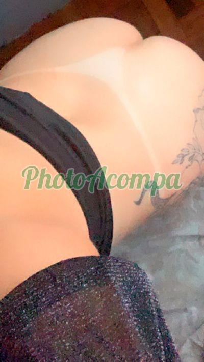 Agatha, garota de programa em Santos