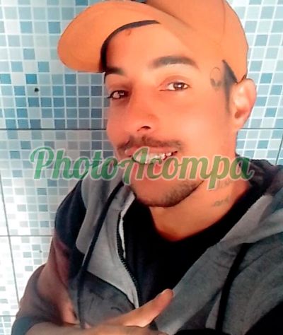 Maxwell, garoto de programa em Porto Ferreira