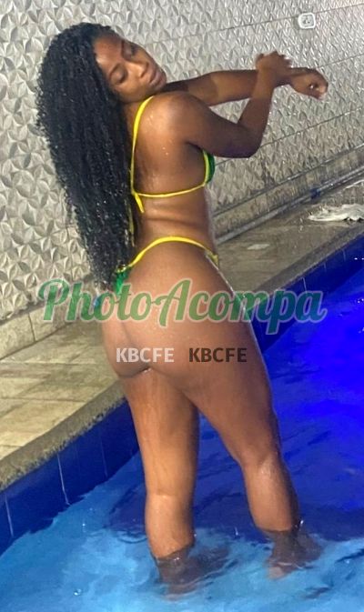 Polyana, garota de programa em Maricá