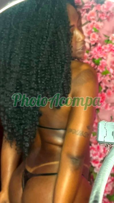 Polyana, escort em Maricá