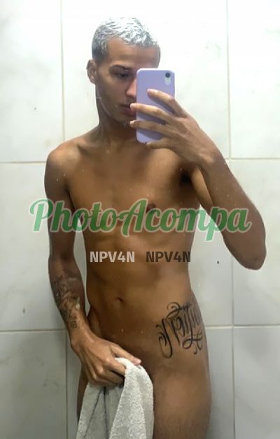 Victor Araújo, garoto de programa em Copacabana (RJ)