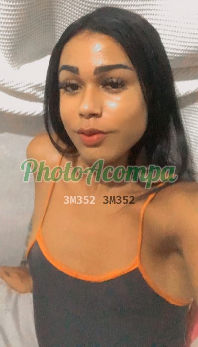 Vitória, travesti em Guaratingueta