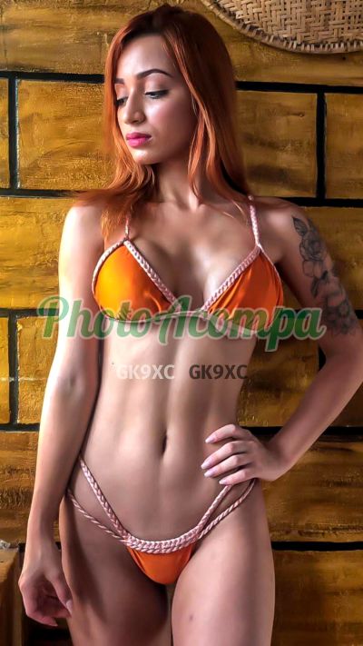Raiane Menezesz, mulher que faz videochamadas e sexting
