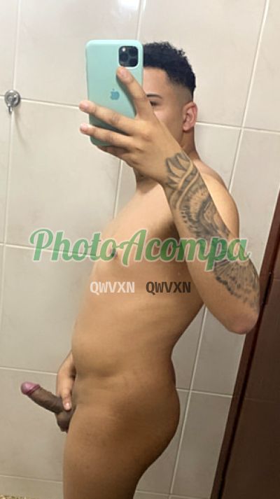 Gabriel Tavares, garoto de programa em São Paulo