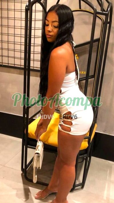 Natasha, escort no Guarujá