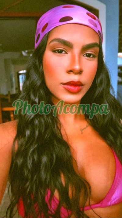 Jhulia Sales, garota de programa em Búzios