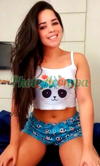 Ana Carolina, acompanhante em Teófilo Otoni