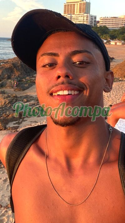 Henrique, garoto de programa em Betim