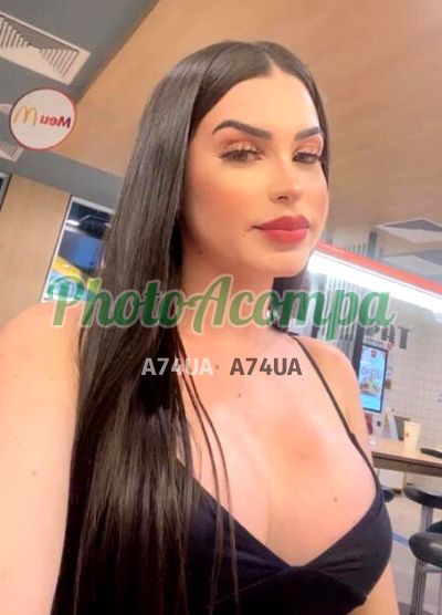 Branca de Neve, mulher que faz videochamadas e sexting