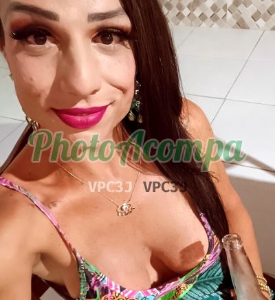 Yarah, travesti em Porto Ferreira