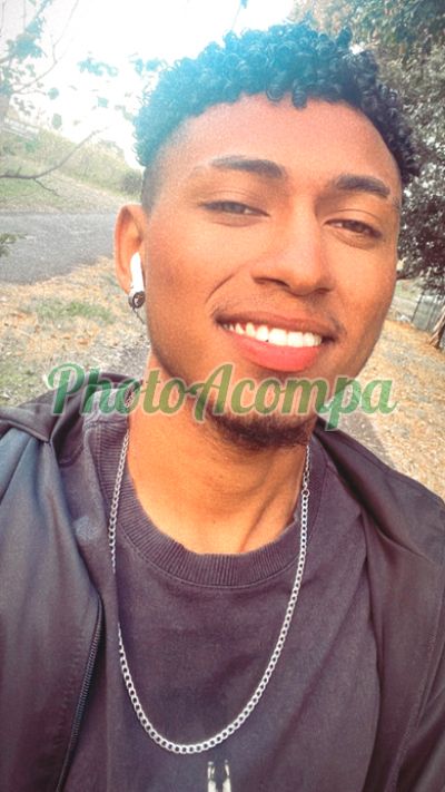 Jhonatan, garoto de programa em Goiânia