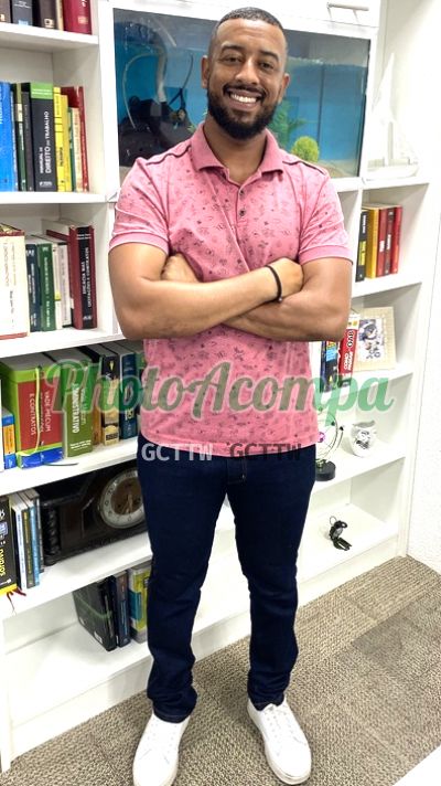Cesar, garoto de programa na Zona Oeste (RJ)