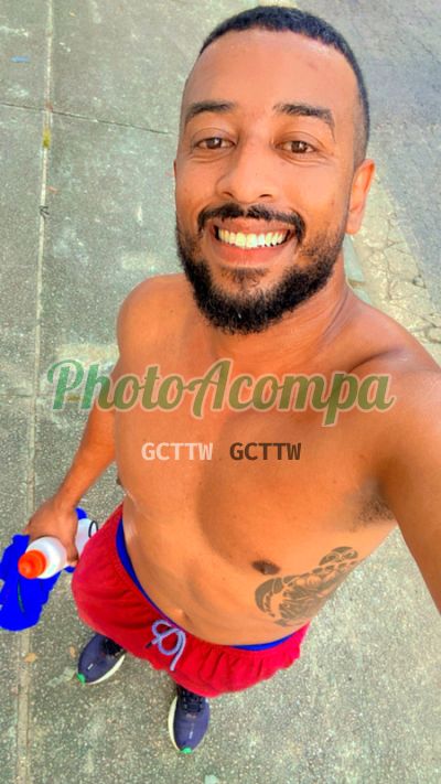 Cesar, garoto de programa na Zona Oeste (RJ)