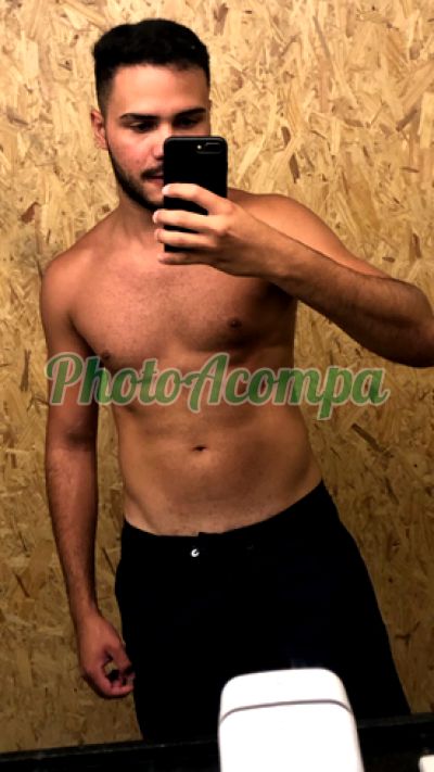 Luiz Alves, garoto de programa em São Paulo