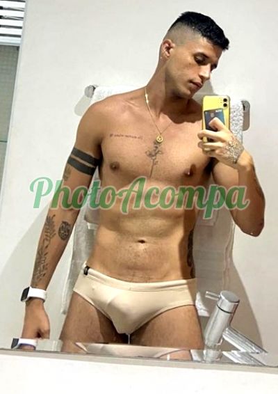 Iago Melo, garoto de programa no Centro (RJ)