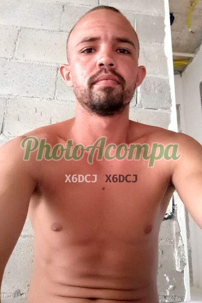 Lucas, garoto de programa em Duque de Caxias