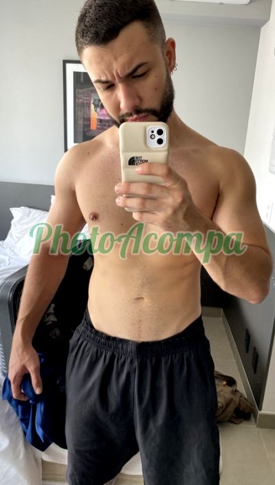 Felipe, garoto de programa em Moema (SP)