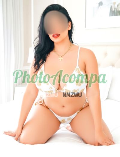 Louise, mulher que faz videochamadas e sexting
