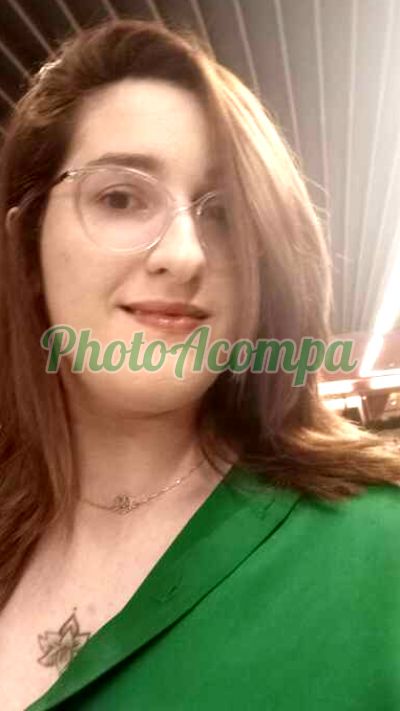 Dra Larissa Jeannie, mulher que faz massagens eróticas na Zona Norte (SP)