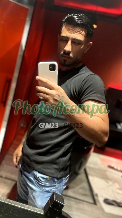 Ariel, garoto de programa em São Paulo