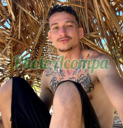 Pedro, garoto de programa na República (SP)