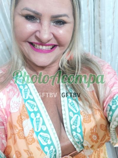 Sarah, mulher que faz massagens eróticas em Vila Velha