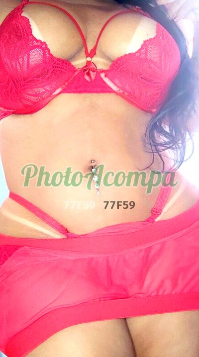Moranguinho, mulher que faz videochamadas e sexting