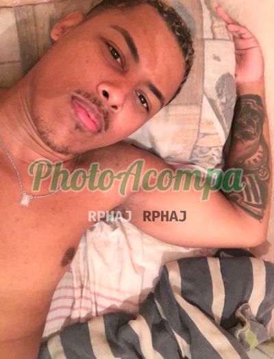 David Souza, homem que faz massagens eróticas em Duque de Caxias