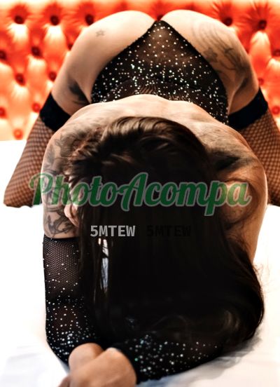 Rubi Thompson (17) 98100-9332, acompanhante em Barretos