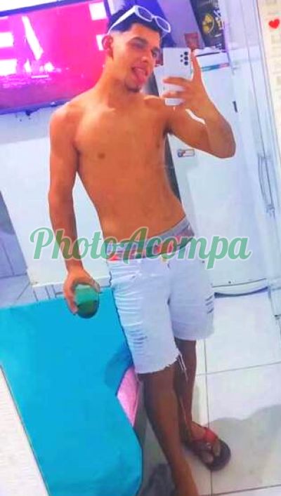 Felipe, garoto de programa em Niterói
