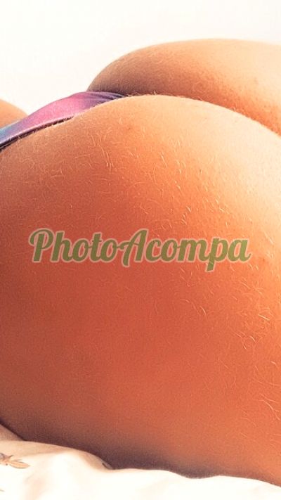 Thalia, mulher que faz videochamadas e sexting