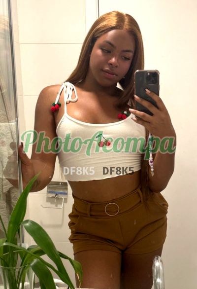Amanda, travesti na Zona Sul (RJ)