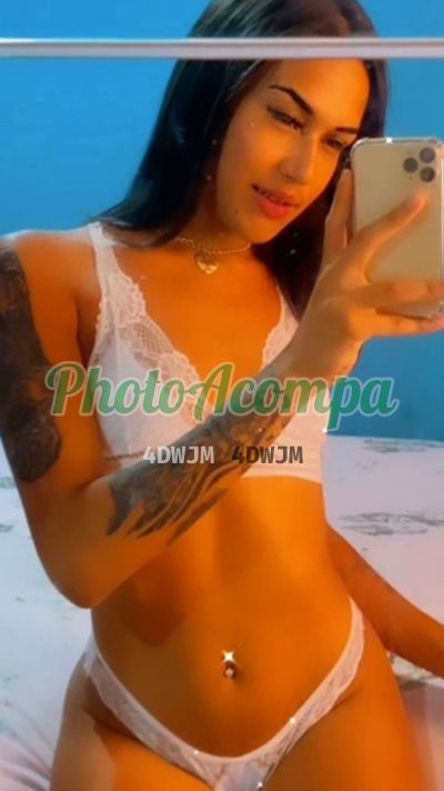 Duda, transex em Santana (SP)