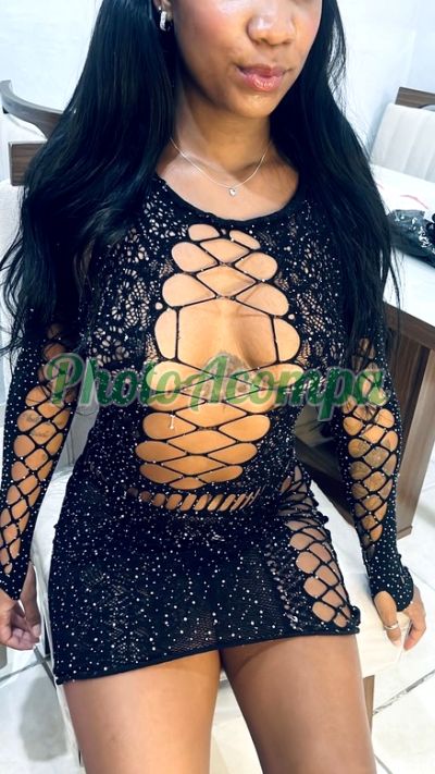 Madison Mello, mulher que faz videochamadas e sexting