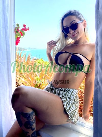 Bia Flor, mulher que faz videochamadas e sexting