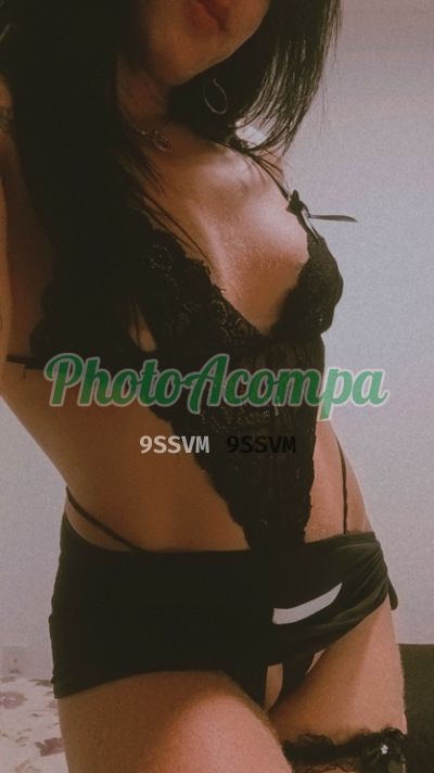 Thalia, mulher que faz videochamadas e sexting