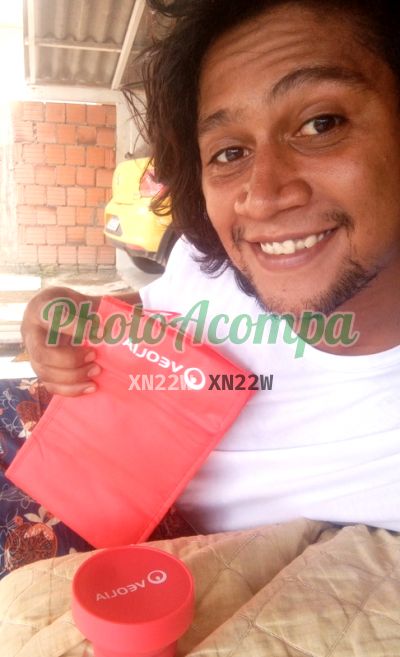 Júnior, garoto de programa em Penha
