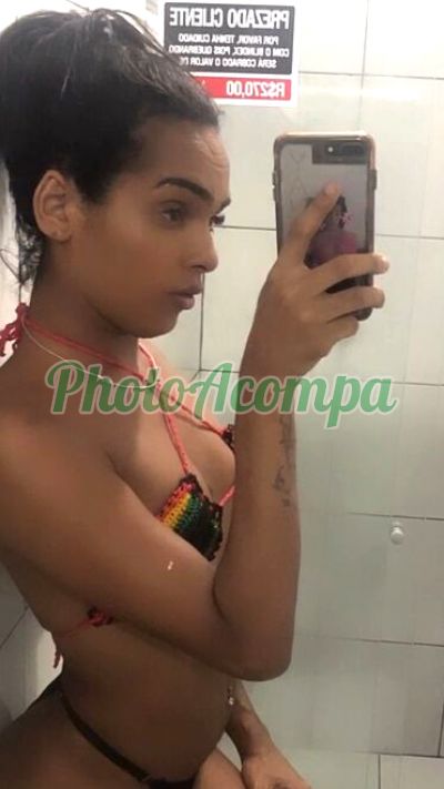 Morena, Travesti em Feira de Santana