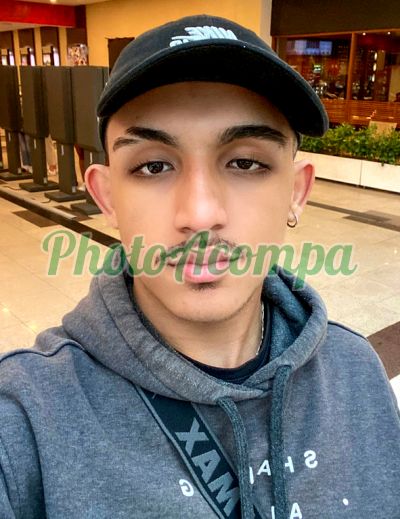 Luis Henrique, Garoto de programa em Embu das Artes
