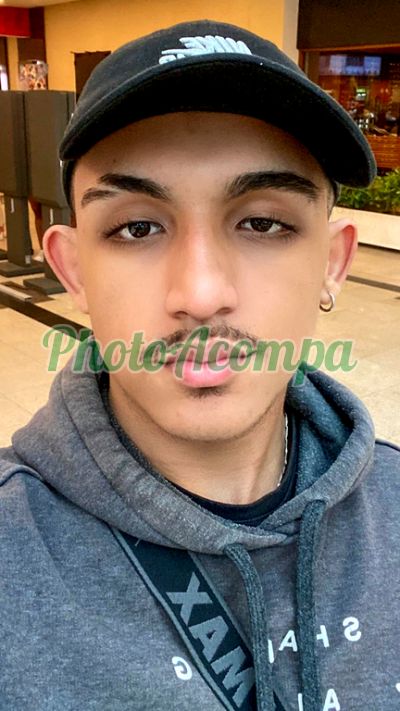 Luis Henrique, Garoto de programa em Embu das Artes