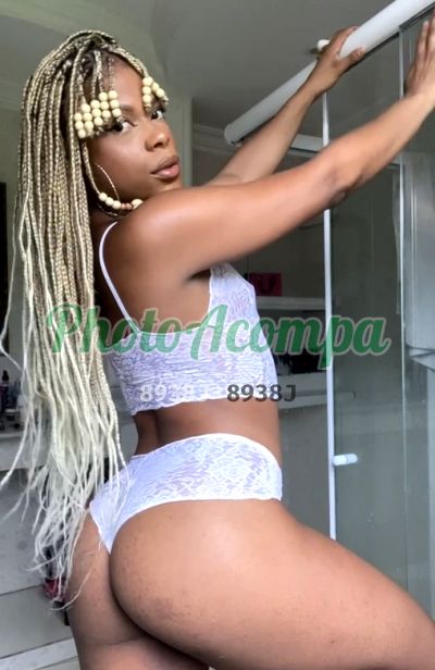 Preta, transex no Rio de Janeiro