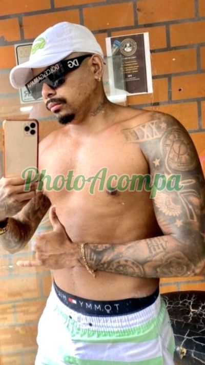 Gustavo, garoto de programa nos Jardins (SP)