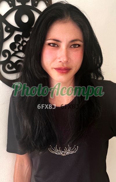 Satiko, mulher que faz massagens eróticas na Liberdade (SP)