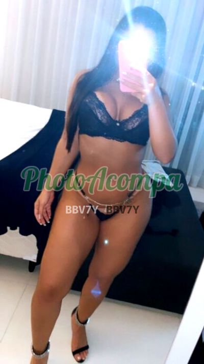 Karina Guedes, garota de programa em Campina Grande