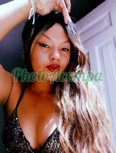 Isabela, mulher que faz videochamadas e sexting