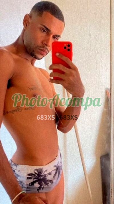 Marcelo Santos, garoto de programa em Niterói