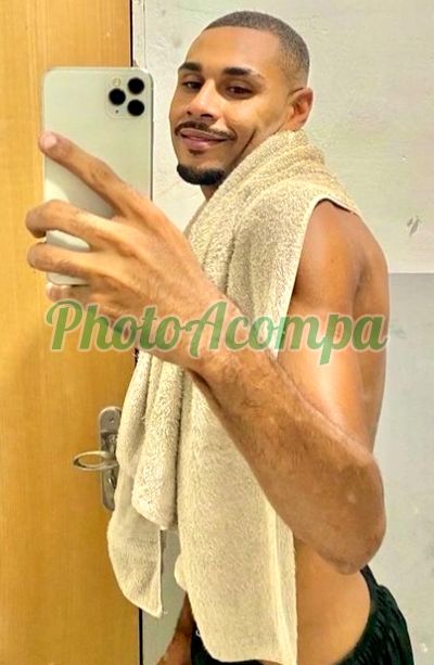 Marcelo Santos, garoto de programa em Niterói