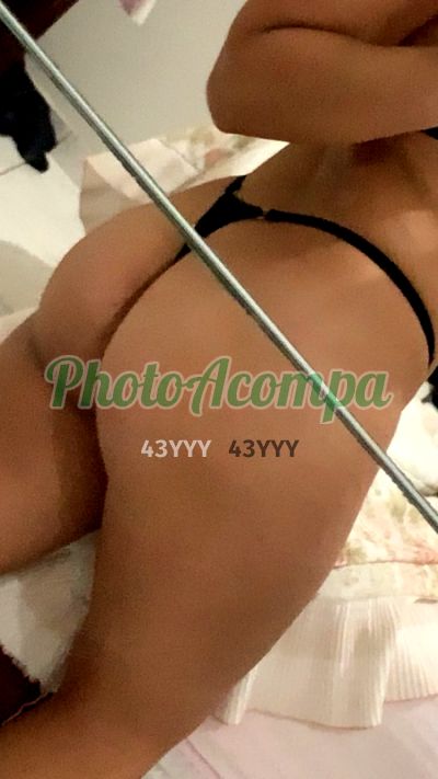 Camila, mulher que faz videochamadas e sexting