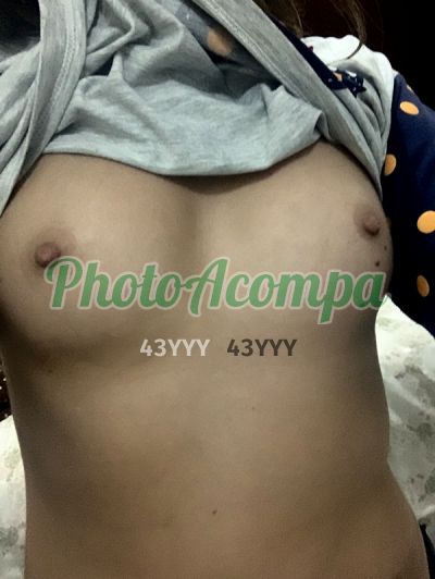 Camila, mulher que faz videochamadas e sexting