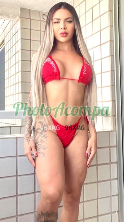 Paty Bitencount, travesti em Sudoeste / Octogonal